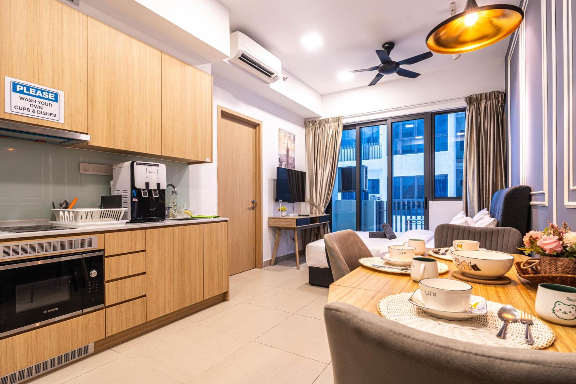 The Colony By Infinitum Best Pool View Klcc Trx Merdeka 118 Kl Tower Kuala Lumpur Exterior foto